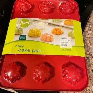 NWT Food Network nonstick Mini cake pans